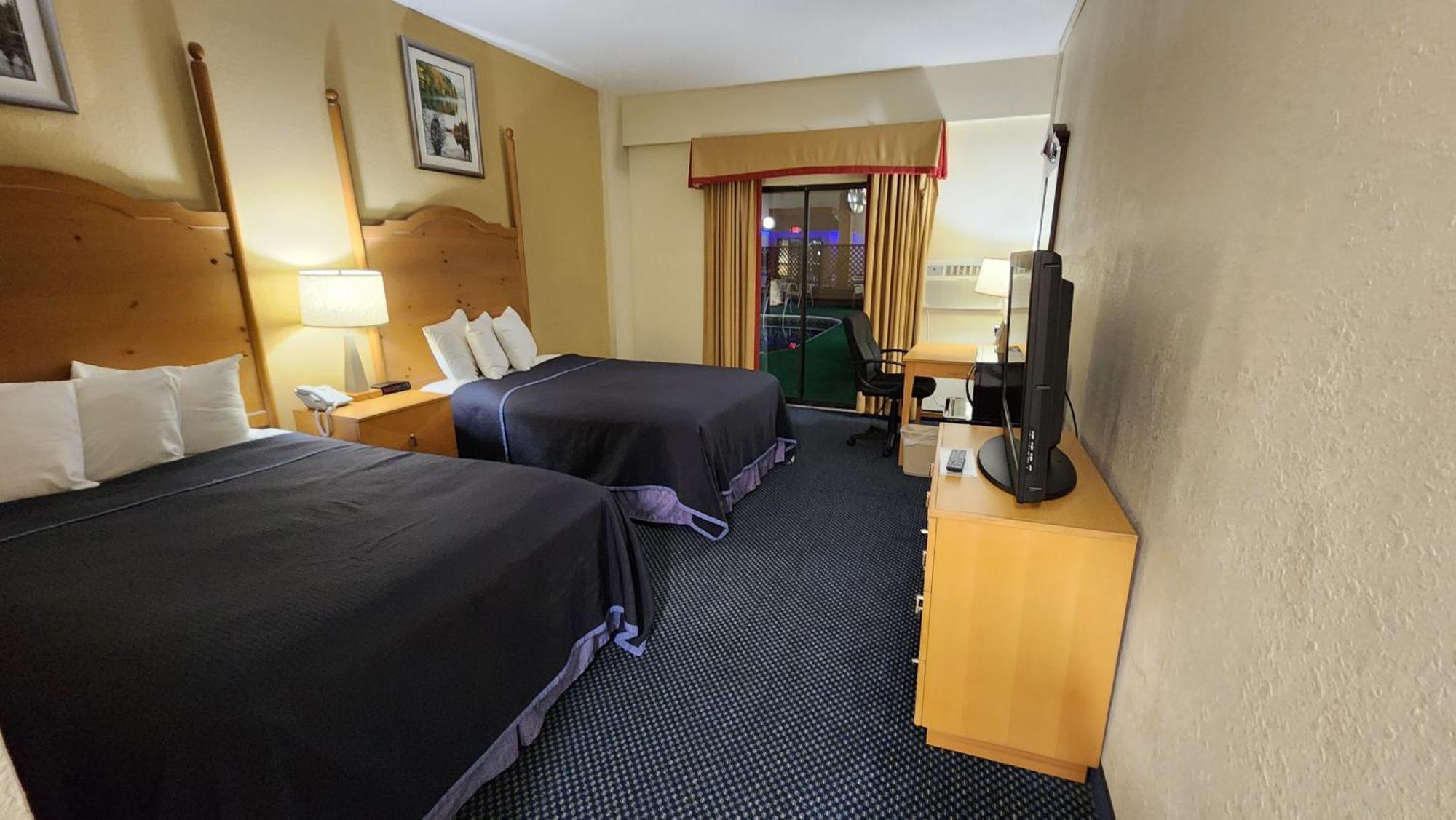Katahdin Inn & Suites Millinocket Ngoại thất bức ảnh