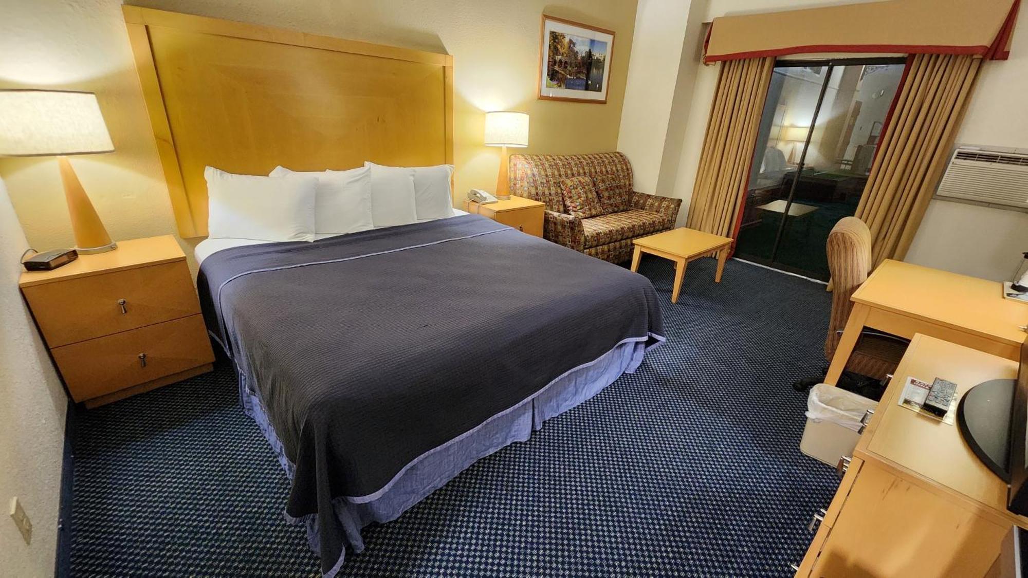 Katahdin Inn & Suites Millinocket Ngoại thất bức ảnh