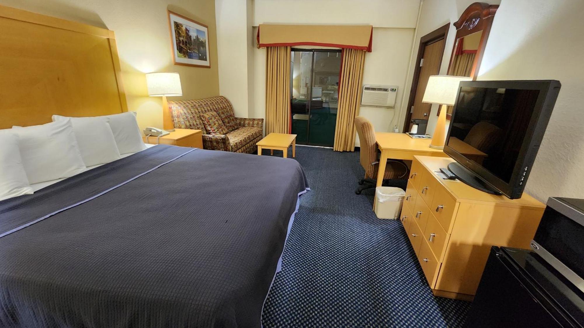 Katahdin Inn & Suites Millinocket Ngoại thất bức ảnh