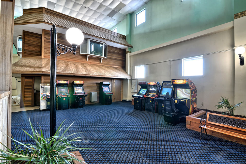 Katahdin Inn & Suites Millinocket Ngoại thất bức ảnh