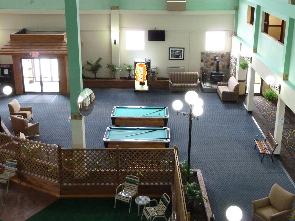 Katahdin Inn & Suites Millinocket Ngoại thất bức ảnh